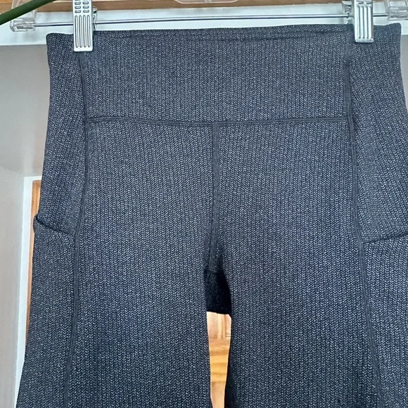 Lululemon Speed Up Tight 28" Size 4 Luxtreme Knit Heathered Black Herringbone - Picture 8 of 16
